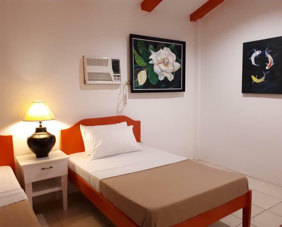 La Vida Hostel Samal Island Exterior photo